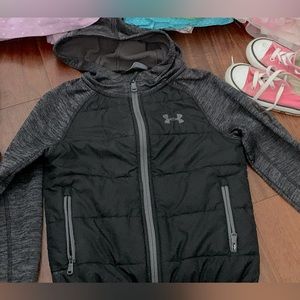 Under Armour jacket- size 4T - black and gray